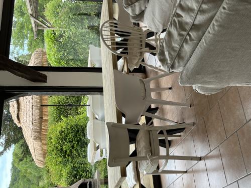 gite_4_uitzicht_naar_terras_2e